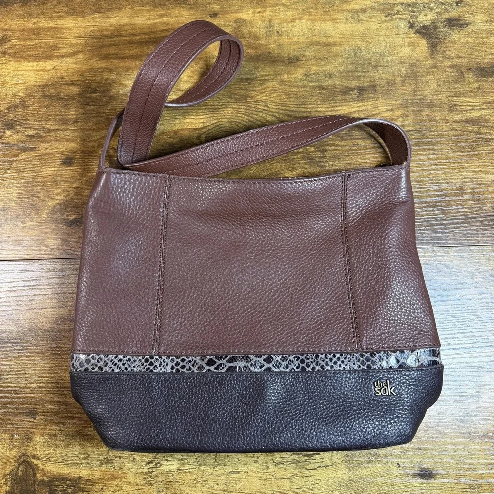The Sak Deven Brown Pebbled Leather Snakeskin Trim‎ Crossbody Bag Medium Womens